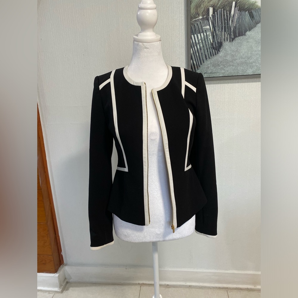 NWOT Calvin Klein Black Long Sleeves Jacket/
Blazer With Cream